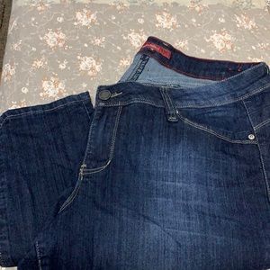 YMI SKINNY JEANS (measurements on photos)